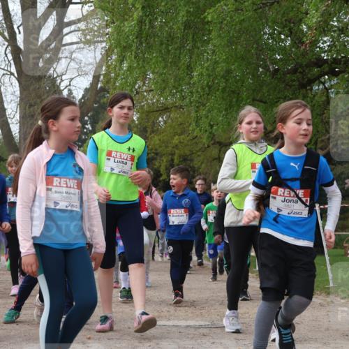 25.04.2026 - Das Zehntel Zöllner http://msf.ph/oto/9627559 25.04.2026 07:46:20 Laufen 4004, 2950, 3821 meine-sportfotos.de