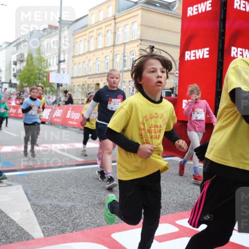 25.04.2026 - Das Zehntel Strokosch-Dieckow http://msf.ph/oto/9627569 25.04.2026 09:01:19 Ziel 1175, 1179, 1456, 1526, 1593, 1598, 1652, 1675, 1680, 1686, 1690, 1824, 1880, 2364, 2722, 2725, 2740, 2760, 3019, 3242, 3265, 3765, 3778, 3806 meine-sportfotos.de