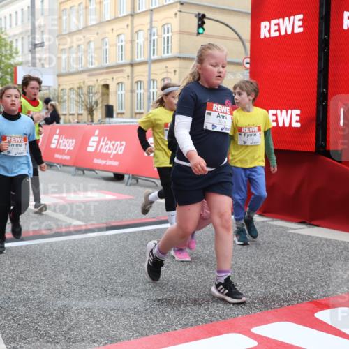 25.04.2026 - Das Zehntel Strokosch-Dieckow http://msf.ph/oto/9627578 25.04.2026 09:01:20 Ziel 1179, 1456, 1526, 1593, 1598, 1652, 1675, 1680, 1686, 1690, 1824, 1880, 2351, 2364, 2722, 2725, 2740, 2760, 3019, 3242, 3265, 3765, 3778, 3806 meine-sportfotos.de