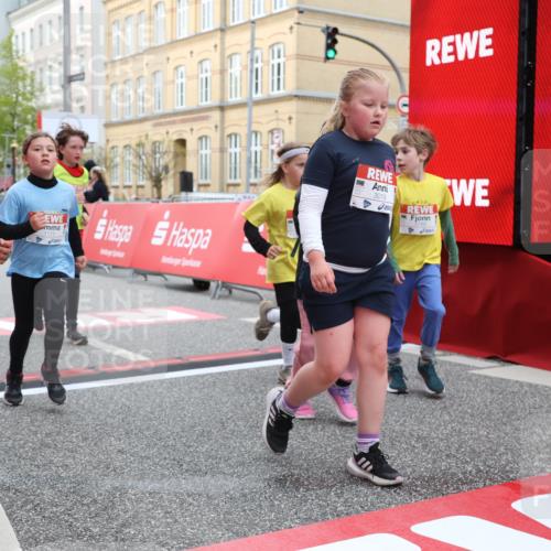 25.04.2026 - Das Zehntel Strokosch-Dieckow http://msf.ph/oto/9627582 25.04.2026 09:01:20 Ziel 1179, 1456, 1526, 1593, 1598, 1652, 1675, 1680, 1686, 1690, 1824, 1880, 2351, 2364, 2722, 2725, 2740, 2760, 3019, 3242, 3265, 3765, 3778, 3806 meine-sportfotos.de