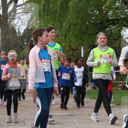 25.04.2026 - Das Zehntel Zöllner http://msf.ph/oto/9627591 25.04.2026 07:46:21 Laufen 4004, 3925, 2950, 1753, 3821 meine-sportfotos.de