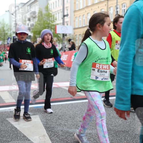 25.04.2026 - Das Zehntel Strokosch-Dieckow http://msf.ph/oto/9627612 25.04.2026 09:01:21 Ziel 1179, 1456, 1485, 1526, 1598, 1675, 1680, 1686, 1690, 1824, 1880, 2351, 2364, 2722, 2725, 2740, 2760, 3019, 3242, 3265, 3292, 3765, 3778, 3806 meine-sportfotos.de