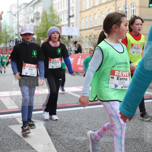 25.04.2026 - Das Zehntel Strokosch-Dieckow http://msf.ph/oto/9627621 25.04.2026 09:01:21 Ziel 1179, 1456, 1485, 1526, 1598, 1675, 1680, 1686, 1690, 1824, 1880, 2351, 2364, 2722, 2725, 2740, 2760, 3019, 3242, 3265, 3292, 3765, 3778, 3806 meine-sportfotos.de