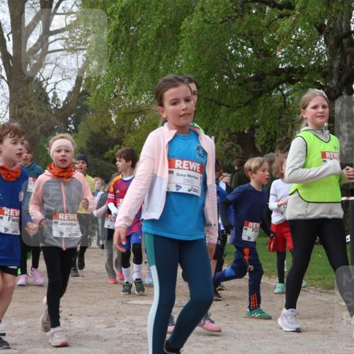 25.04.2026 - Das Zehntel Zöllner http://msf.ph/oto/9627628 25.04.2026 07:46:21 Laufen 4004, 3925, 2950 meine-sportfotos.de