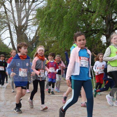 25.04.2026 - Das Zehntel Zöllner http://msf.ph/oto/9627649 25.04.2026 07:46:22 Laufen 2919, 4004, 2950, 1 meine-sportfotos.de