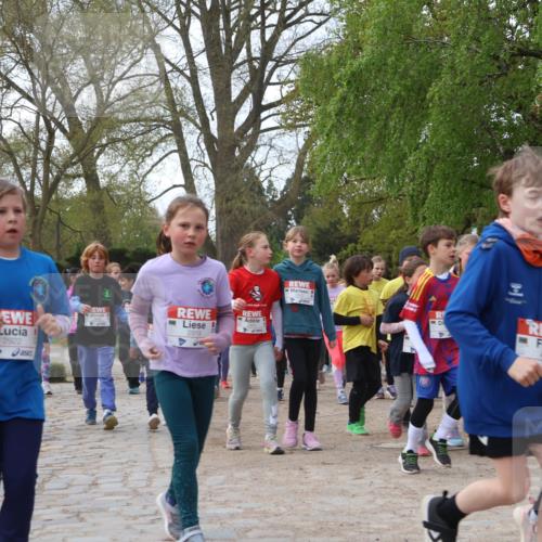25.04.2026 - Das Zehntel Zöllner http://msf.ph/oto/9627689 25.04.2026 07:46:23 Laufen 2919, 2922 meine-sportfotos.de