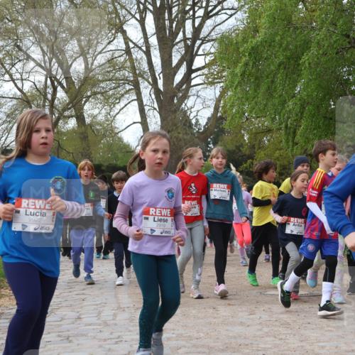 25.04.2026 - Das Zehntel Zöllner http://msf.ph/oto/9627694 25.04.2026 07:46:23 Laufen 2922, 2919, 4004 meine-sportfotos.de