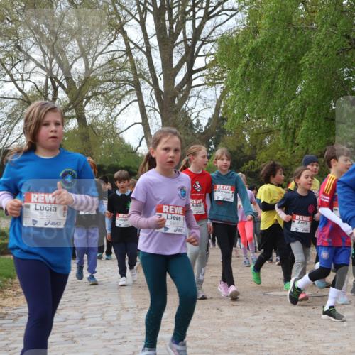 25.04.2026 - Das Zehntel Zöllner http://msf.ph/oto/9627698 25.04.2026 07:46:23 Laufen 2922, 2919, 250, 4004, 0 meine-sportfotos.de