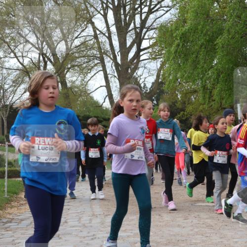 25.04.2026 - Das Zehntel Zöllner http://msf.ph/oto/9627703 25.04.2026 07:46:23 Laufen 2922, 2919 meine-sportfotos.de