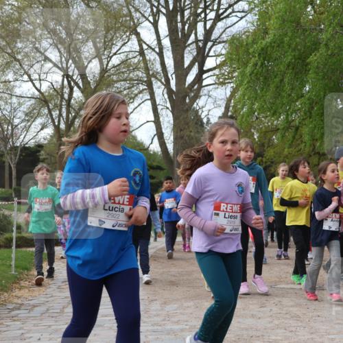 25.04.2026 - Das Zehntel Zöllner http://msf.ph/oto/9627713 25.04.2026 07:46:23 Laufen 2922, 2919 meine-sportfotos.de