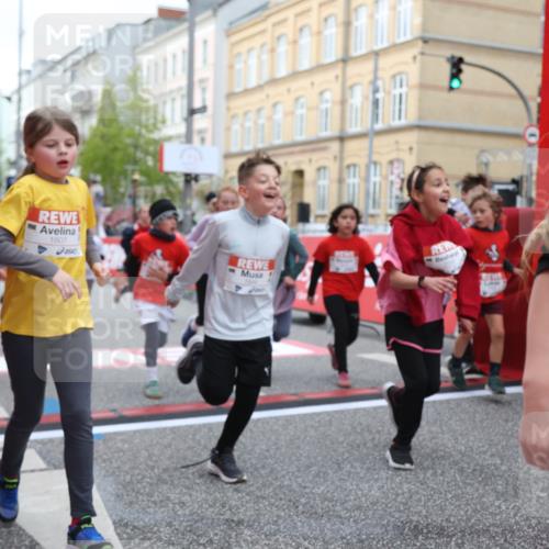 25.04.2026 - Das Zehntel Strokosch-Dieckow http://msf.ph/oto/9627736 25.04.2026 09:01:30 Ziel 1011, 1013, 1349, 1444, 1452, 1495, 1607, 1609, 1611, 1613, 1618, 2223, 2360, 2361, 2366, 2531, 2542, 2546, 2596, 2613, 2628, 3094, 3349, 3363, 3522, 3704, 3706, 3914 meine-sportfotos.de