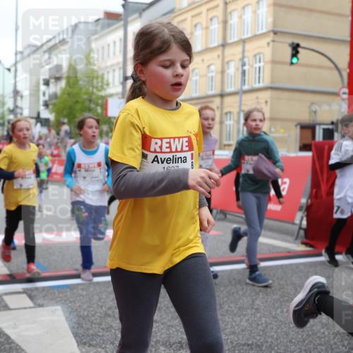 25.04.2026 - Das Zehntel Strokosch-Dieckow http://msf.ph/oto/9627740 25.04.2026 09:01:30 Ziel 1011, 1013, 1349, 1444, 1452, 1495, 1607, 1609, 1611, 1613, 1618, 2223, 2360, 2361, 2366, 2531, 2542, 2546, 2596, 2613, 2628, 3094, 3349, 3363, 3522, 3704, 3706, 3914 meine-sportfotos.de