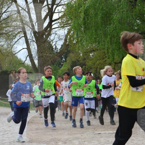25.04.2026 - Das Zehntel Zöllner http://msf.ph/oto/9627774 25.04.2026 11:41:23 Laufen 10494, 3 meine-sportfotos.de