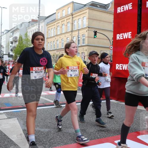 25.04.2026 - Das Zehntel Strokosch-Dieckow http://msf.ph/oto/9627791 25.04.2026 09:01:33 Ziel 1011, 1013, 1115, 1268, 1444, 1447, 1452, 1495, 1541, 1607, 1609, 1611, 1613, 1618, 2531, 2542, 2546, 2596, 2613, 2628, 2716, 3094, 3304, 3349, 3363, 3522, 3914 meine-sportfotos.de