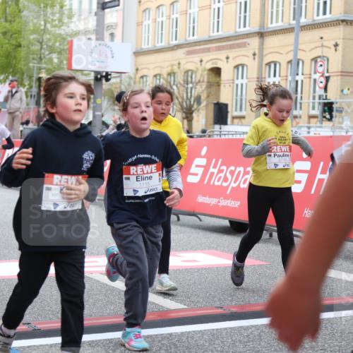 25.04.2026 - Das Zehntel Strokosch-Dieckow http://msf.ph/oto/9627795 25.04.2026 09:01:34 Ziel 1011, 1013, 1115, 1268, 1444, 1447, 1452, 1541, 1607, 1609, 1611, 1613, 1618, 1722, 1927, 2124, 2500, 2531, 2542, 2546, 2596, 2613, 2628, 2716, 3094, 3304, 3349, 3363, 3471, 3522, 3914 meine-sportfotos.de