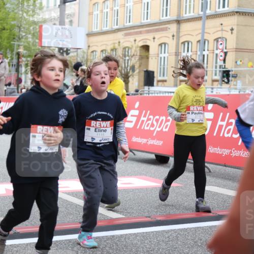 25.04.2026 - Das Zehntel Strokosch-Dieckow http://msf.ph/oto/9627799 25.04.2026 09:01:34 Ziel 1011, 1013, 1115, 1268, 1444, 1447, 1452, 1541, 1607, 1609, 1611, 1613, 1618, 1722, 1927, 2124, 2500, 2531, 2542, 2546, 2596, 2613, 2628, 2716, 3094, 3304, 3349, 3363, 3471, 3522, 3914 meine-sportfotos.de
