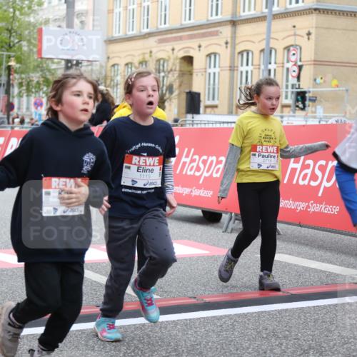 25.04.2026 - Das Zehntel Strokosch-Dieckow http://msf.ph/oto/9627805 25.04.2026 09:01:34 Ziel 1011, 1013, 1115, 1268, 1444, 1447, 1452, 1541, 1607, 1609, 1611, 1613, 1618, 1722, 1927, 2124, 2500, 2531, 2542, 2546, 2596, 2613, 2628, 2716, 3094, 3304, 3349, 3363, 3471, 3522, 3914 meine-sportfotos.de