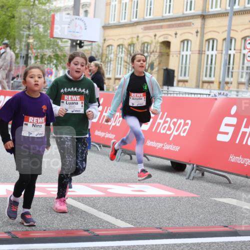 25.04.2026 - Das Zehntel Strokosch-Dieckow http://msf.ph/oto/9627812 25.04.2026 09:01:36 Ziel 1011, 1013, 1115, 1268, 1447, 1450, 1541, 1611, 1613, 1618, 1722, 1746, 1927, 2124, 2500, 2531, 2628, 2716, 3094, 3304, 3349, 3363, 3365, 3390, 3409, 3471, 3522, 3914 meine-sportfotos.de