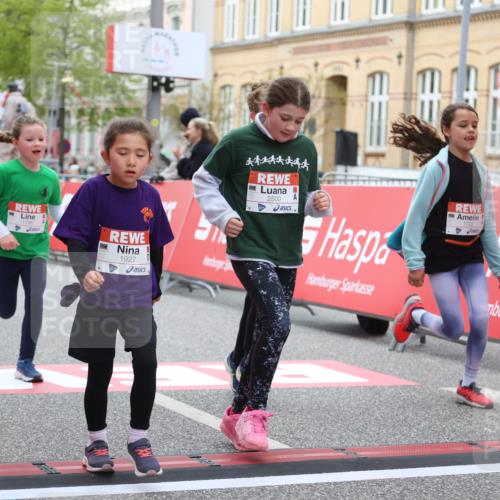 25.04.2026 - Das Zehntel Strokosch-Dieckow http://msf.ph/oto/9627816 25.04.2026 09:01:36 Ziel 1011, 1013, 1115, 1268, 1447, 1450, 1541, 1611, 1613, 1618, 1722, 1746, 1927, 2124, 2500, 2531, 2628, 2716, 3094, 3304, 3349, 3363, 3365, 3390, 3409, 3471, 3522, 3914 meine-sportfotos.de
