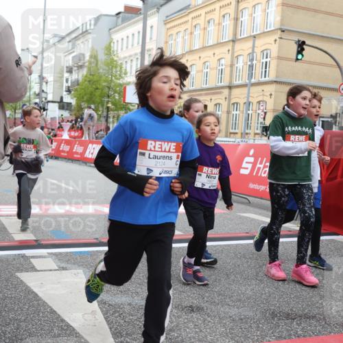 25.04.2026 - Das Zehntel Strokosch-Dieckow http://msf.ph/oto/9627831 25.04.2026 09:01:37 Ziel 1011, 1013, 1115, 1268, 1447, 1450, 1541, 1613, 1618, 1722, 1746, 1927, 2124, 2352, 2500, 2716, 3094, 3304, 3365, 3390, 3409, 3471, 3522, 3914 meine-sportfotos.de