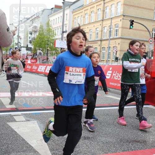 25.04.2026 - Das Zehntel Strokosch-Dieckow http://msf.ph/oto/9627835 25.04.2026 09:01:37 Ziel 1011, 1013, 1115, 1268, 1447, 1450, 1541, 1613, 1618, 1722, 1746, 1927, 2124, 2352, 2500, 2716, 3094, 3304, 3365, 3390, 3409, 3471, 3522, 3914 meine-sportfotos.de