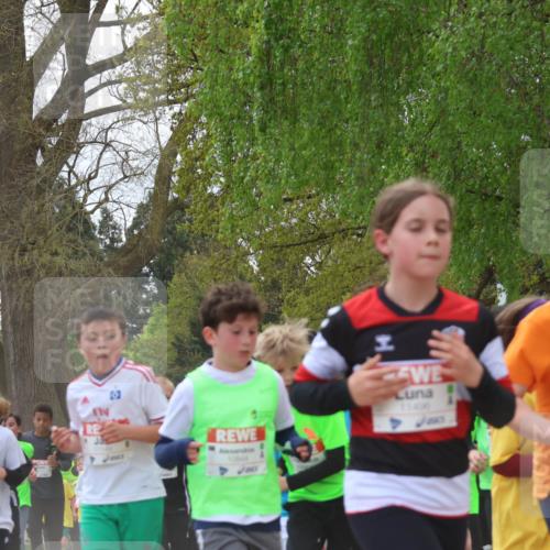 25.04.2026 - Das Zehntel Zöllner http://msf.ph/oto/9627896 25.04.2026 11:41:26 Laufen 10844, 11406, 10828 meine-sportfotos.de