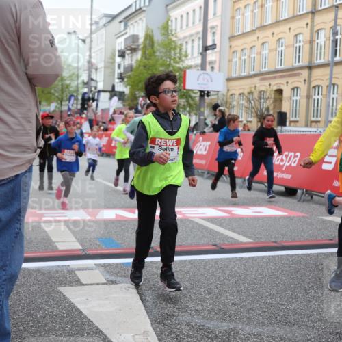 25.04.2026 - Das Zehntel Strokosch-Dieckow http://msf.ph/oto/9627902 25.04.2026 09:01:42 Ziel 1450, 1635, 1643, 1722, 1746, 1751, 1893, 1927, 2124, 2352, 2500, 2933, 3139, 3365, 3390, 3409, 3471, 3619, 3623, 3878 meine-sportfotos.de