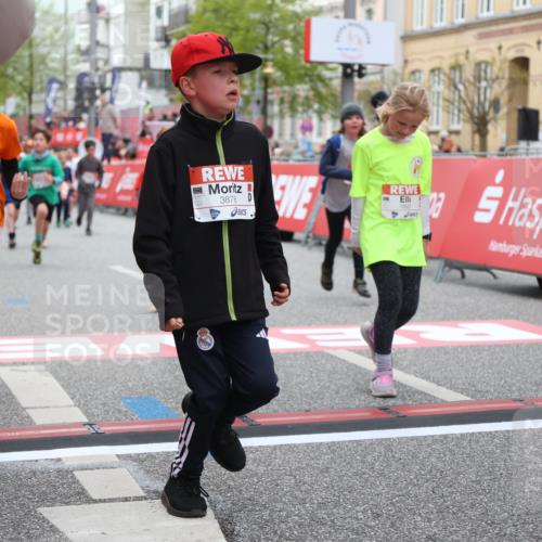25.04.2026 - Das Zehntel Strokosch-Dieckow http://msf.ph/oto/9627963 25.04.2026 09:01:45 Ziel 1493, 1635, 1643, 1751, 1893, 2350, 2352, 2406, 2587, 2645, 2933, 2967, 3139, 3474, 3619, 3623, 3878 meine-sportfotos.de