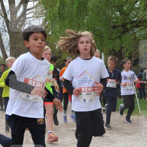 25.04.2026 - Das Zehntel Zöllner http://msf.ph/oto/9628008 25.04.2026 11:41:28 Laufen 13012, 11478, 10010 meine-sportfotos.de