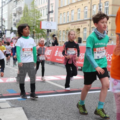 25.04.2026 - Das Zehntel Strokosch-Dieckow http://msf.ph/oto/9628012 25.04.2026 09:01:48 Ziel 1493, 1553, 1635, 1643, 1751, 1893, 2350, 2406, 2587, 2645, 2929, 2933, 2967, 3362, 3474, 3488, 3619, 3878, 3925, 4004 meine-sportfotos.de