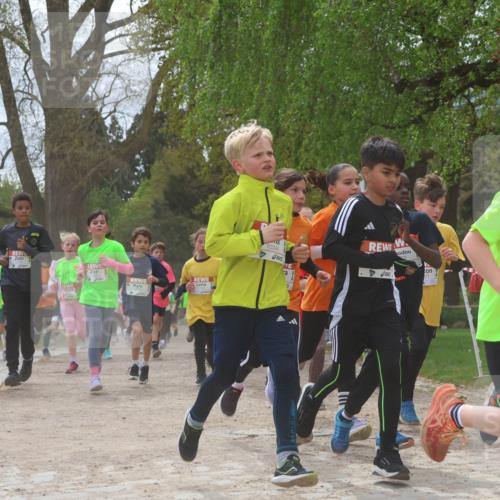 25.04.2026 - Das Zehntel Zöllner http://msf.ph/oto/9628047 25.04.2026 11:41:29 Laufen 10344, 13012 meine-sportfotos.de