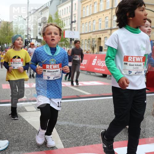 25.04.2026 - Das Zehntel Strokosch-Dieckow http://msf.ph/oto/9628059 25.04.2026 09:01:50 Ziel 1493, 1536, 1553, 1671, 1678, 1919, 2350, 2406, 2587, 2627, 2645, 2724, 2743, 2929, 2967, 3362, 3474, 3488, 3514, 3540, 3878, 3925, 4004 meine-sportfotos.de