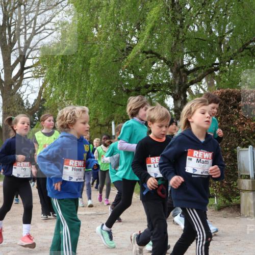 25.04.2026 - Das Zehntel Zöllner http://msf.ph/oto/9628062 25.04.2026 07:46:31 Laufen 123, 1081, 1057 meine-sportfotos.de