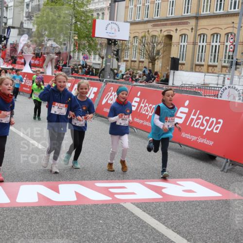 25.04.2026 - Das Zehntel Strokosch-Dieckow http://msf.ph/oto/9628067 25.04.2026 11:04:36 Ziel 5328, 5331, 5346, 5348, 5969, 6190, 6399, 6784, 6791, 6795, 6797, 7273, 7345, 7426, 7483, 7762 meine-sportfotos.de