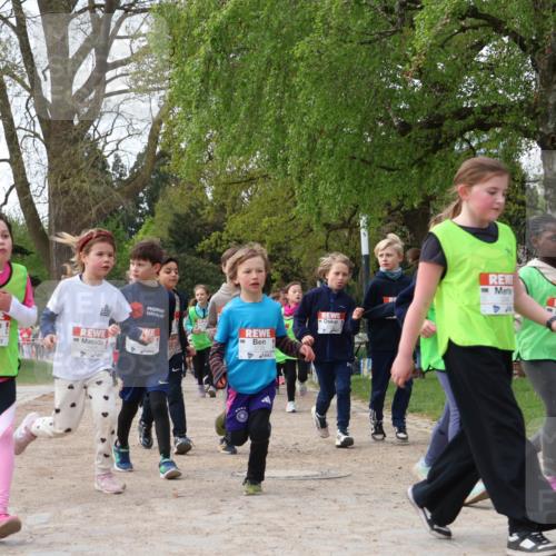 25.04.2026 - Das Zehntel Zöllner http://msf.ph/oto/9628130 25.04.2026 07:46:33 Laufen 3262 meine-sportfotos.de