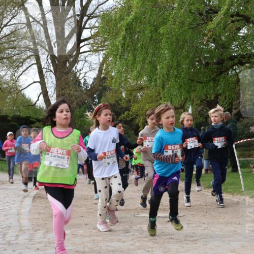 25.04.2026 - Das Zehntel Zöllner http://msf.ph/oto/9628135 25.04.2026 07:46:33 Laufen 3262, 1496 meine-sportfotos.de