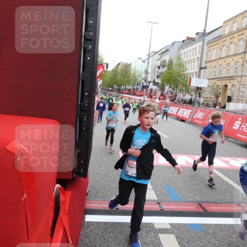 25.04.2026 - Das Zehntel Strokosch-Dieckow http://msf.ph/oto/9628180 25.04.2026 11:04:33 Ziel 5645, 5969, 6190, 6399, 6460, 6466, 6593, 6664, 6784, 6791, 6795, 6797, 7273, 7345, 7426, 7483, 7762 meine-sportfotos.de
