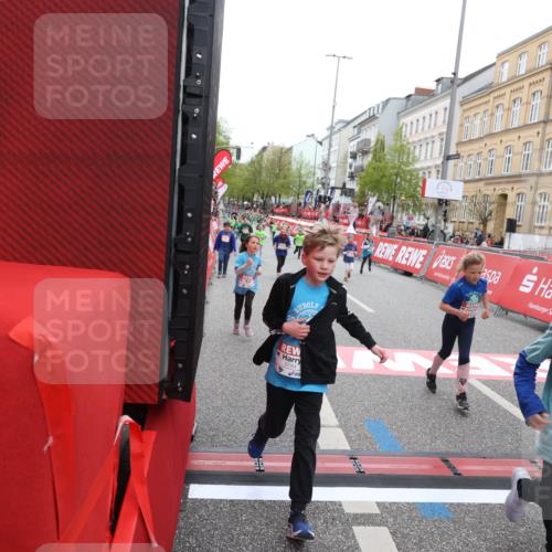 25.04.2026 - Das Zehntel Strokosch-Dieckow http://msf.ph/oto/9628191 25.04.2026 11:04:33 Ziel 5645, 5969, 6190, 6399, 6460, 6466, 6593, 6664, 6784, 6791, 6795, 6797, 7273, 7345, 7426, 7483, 7762 meine-sportfotos.de