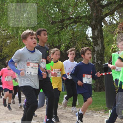 25.04.2026 - Das Zehntel Zöllner http://msf.ph/oto/9628194 25.04.2026 11:41:31 Laufen 11158, 11154, 1083 meine-sportfotos.de