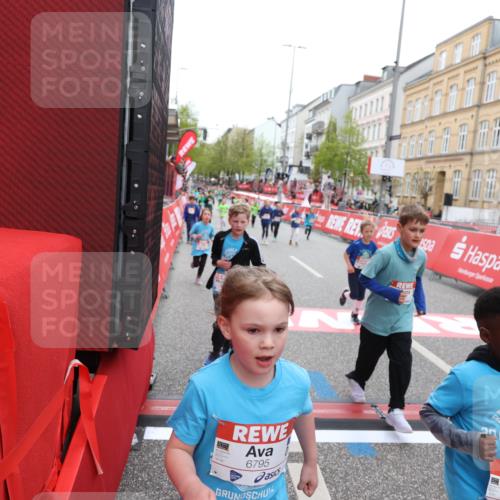25.04.2026 - Das Zehntel Strokosch-Dieckow http://msf.ph/oto/9628210 25.04.2026 11:04:33 Ziel 5645, 5969, 6190, 6399, 6460, 6466, 6593, 6664, 6784, 6791, 6795, 6797, 7273, 7345, 7426, 7483, 7762 meine-sportfotos.de