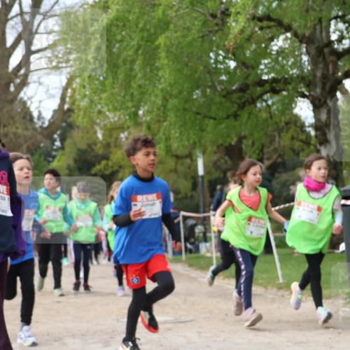 25.04.2026 - Das Zehntel Zöllner http://msf.ph/oto/9628264 25.04.2026 07:46:36 Laufen 3004 meine-sportfotos.de