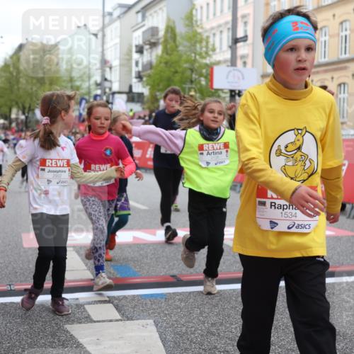 25.04.2026 - Das Zehntel Strokosch-Dieckow http://msf.ph/oto/9628280 25.04.2026 09:02:05 Ziel 1114, 1406, 1534, 2210, 2256, 2301, 2889, 2903, 2904, 2932, 2957, 3135, 3171, 3177, 3199, 3480, 3489, 3496 meine-sportfotos.de