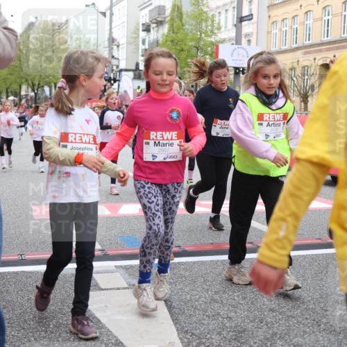 25.04.2026 - Das Zehntel Strokosch-Dieckow http://msf.ph/oto/9628307 25.04.2026 09:02:06 Ziel 1114, 1406, 1534, 1604, 2210, 2240, 2256, 2301, 2889, 2891, 2904, 2932, 2957, 3135, 3171, 3177, 3199, 3489, 3496 meine-sportfotos.de