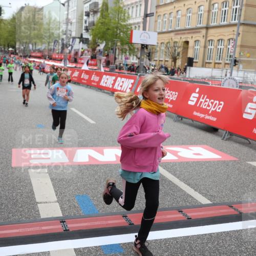 25.04.2026 - Das Zehntel Strokosch-Dieckow http://msf.ph/oto/9628383 25.04.2026 11:08:00 Ziel 5598, 5606, 5651, 6658, 7519, 7571, 7648, 7650 meine-sportfotos.de