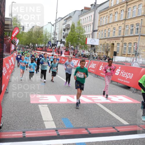 25.04.2026 - Das Zehntel Strokosch-Dieckow http://msf.ph/oto/9628392 25.04.2026 11:04:30 Ziel 5630, 5645, 5948, 5971, 6190, 6399, 6460, 6466, 6593, 6664, 6795, 6797, 7117, 7273, 7345, 7426, 7762 meine-sportfotos.de