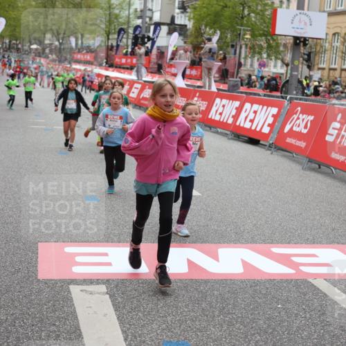 25.04.2026 - Das Zehntel Strokosch-Dieckow http://msf.ph/oto/9628426 25.04.2026 11:07:59 Ziel 5598, 5651, 6658, 7519, 7571, 7648, 7650 meine-sportfotos.de