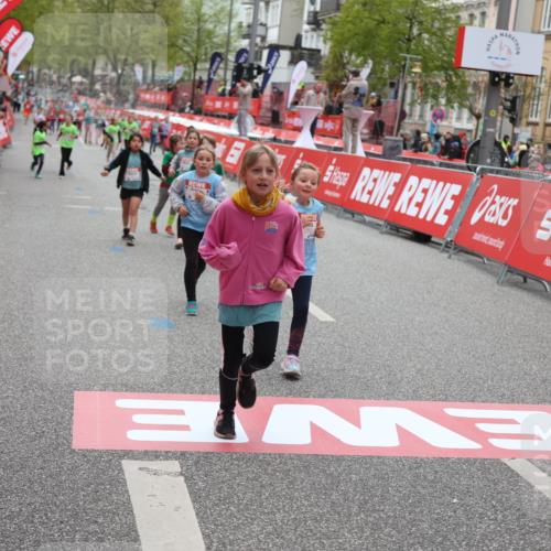 25.04.2026 - Das Zehntel Strokosch-Dieckow http://msf.ph/oto/9628435 25.04.2026 11:07:59 Ziel 5598, 5651, 6658, 7519, 7571, 7648, 7650 meine-sportfotos.de