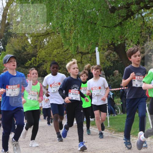 25.04.2026 - Das Zehntel Zöllner http://msf.ph/oto/9628451 25.04.2026 11:41:36 Laufen 11143, 11492, 10567, 10600, 12173 meine-sportfotos.de