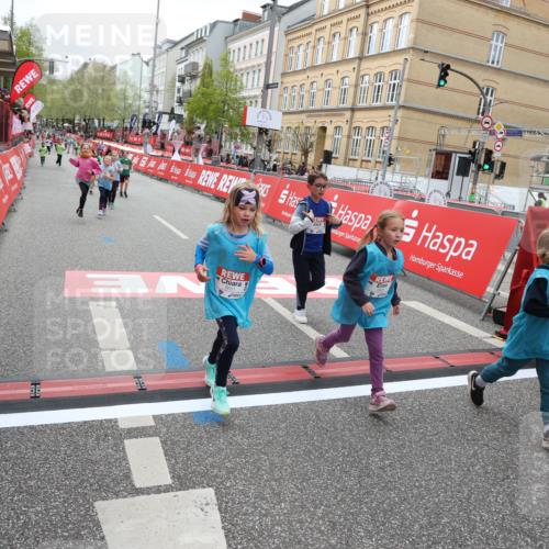 25.04.2026 - Das Zehntel Strokosch-Dieckow http://msf.ph/oto/9628455 25.04.2026 11:07:58 Ziel 5598, 5651, 6658, 7519, 7571, 7650, 7651 meine-sportfotos.de