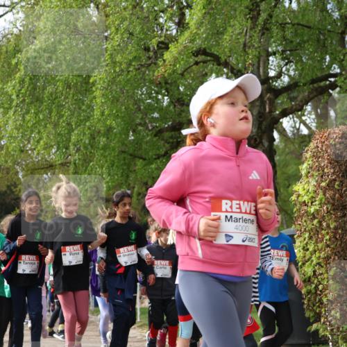 25.04.2026 - Das Zehntel Zöllner http://msf.ph/oto/9628476 25.04.2026 07:46:41 Laufen 444444, 4000 meine-sportfotos.de